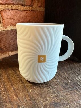 Nespresso Limited Edition Festive Mug (NWT)